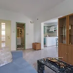 Prestige Villa *